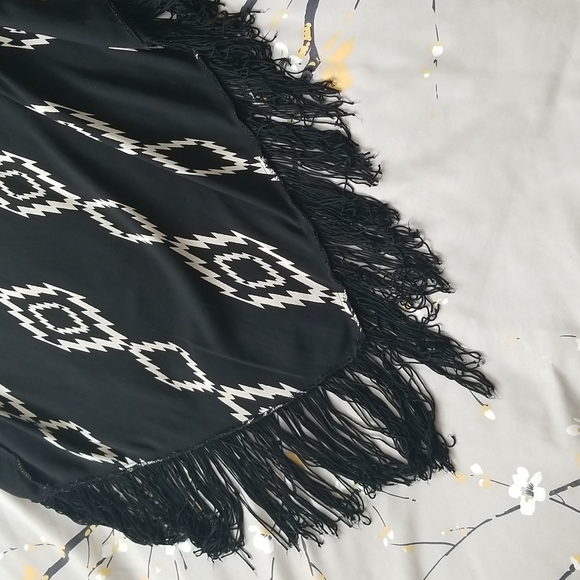 Tassel Cardigan - Picture 6 of 6